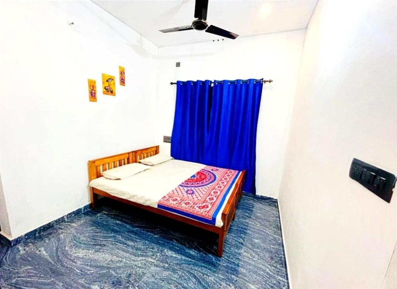 Raelyn'S Homestay Kochi Exterior photo